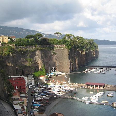 Casa Rachele Bed & Breakfast Piano di Sorrento Exterior photo