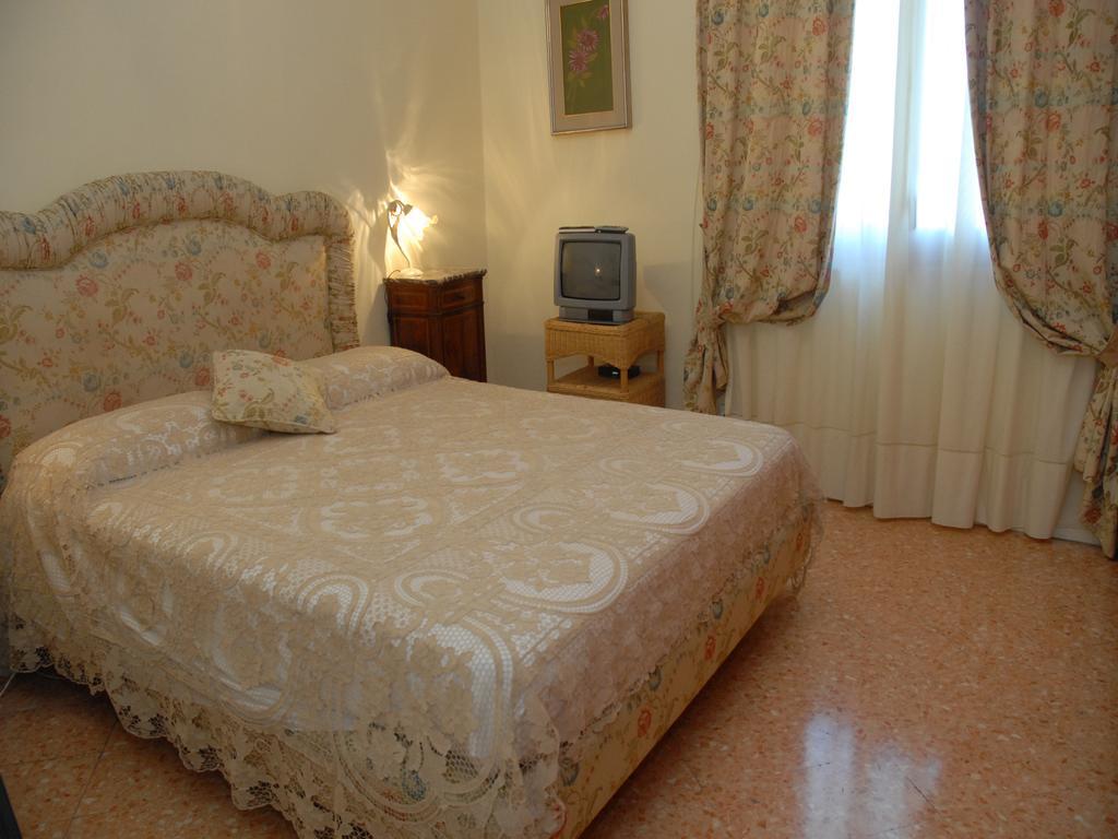 Casa Rachele Bed & Breakfast Piano di Sorrento Room photo