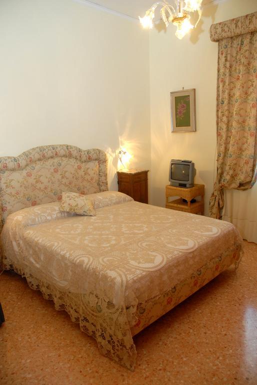 Casa Rachele Bed & Breakfast Piano di Sorrento Room photo